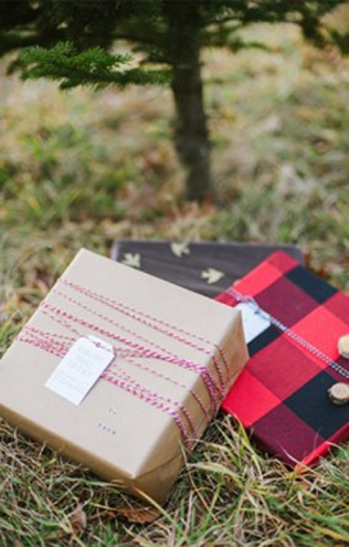 Свадьба в деталях: ели и еловые ветки 