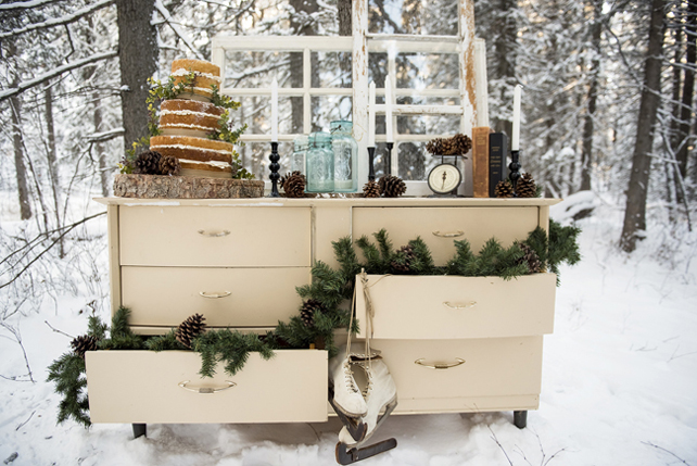 Свадьба в деталях: ели и еловые ветки 