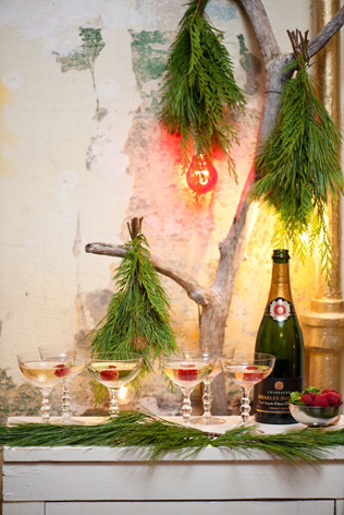 Свадьба в деталях: ели и еловые ветки 