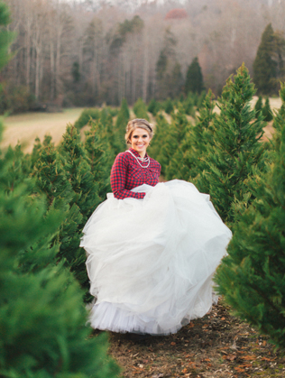 Свадьба в деталях: ели и еловые ветки 