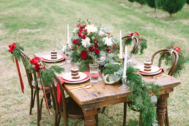 Свадьба в деталях: ели и еловые ветки 