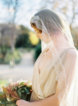 Фата-мантилья: секреты выбора 