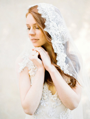 Фата-мантилья: секреты выбора 
