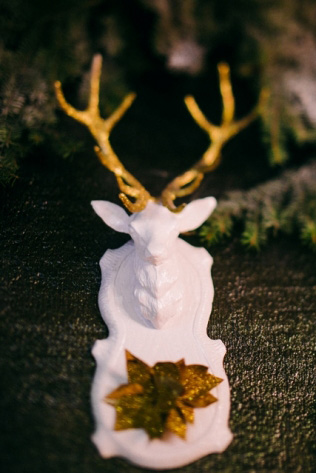 В ожидании зимы: фигурки оленей для декора свадьбы 