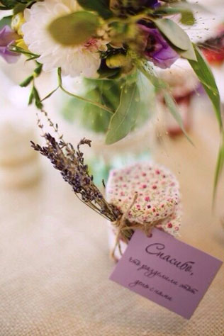 лаванда в декоре свадьбы