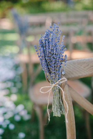 лаванда в декоре свадьбы