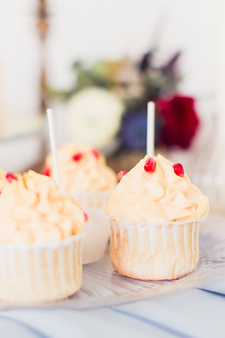 «Маленький принц»: стилизованная свадебная фотосессия, пирожное