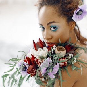 Аллегория весны: студийная фотосессия невесты