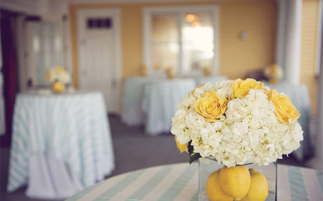 Фрукты в декоре свадебного стола