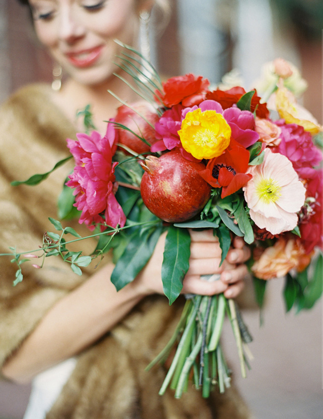 Фрукты в букете невесты