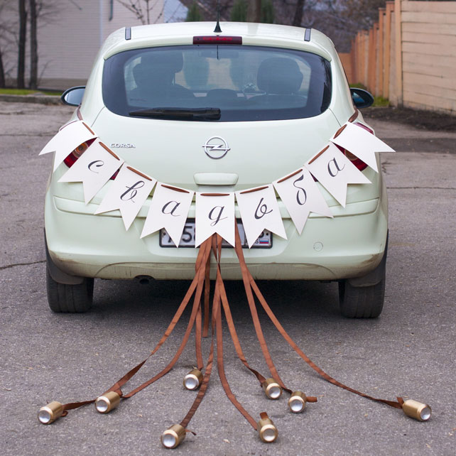 Самые необычные украшения для авто на свадьбу на арендованных и личных авто