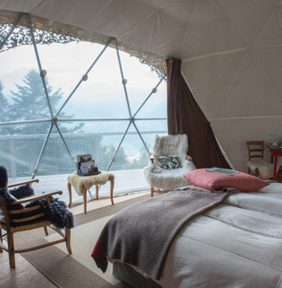 Глэмпинг как идеальный вариант для девичника 