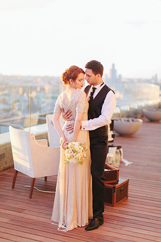 годовщина свадьбы на крыше, танец на крыше