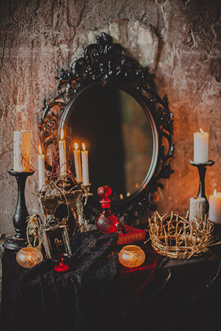 Готичная свадьба, элементы декора - зеркало