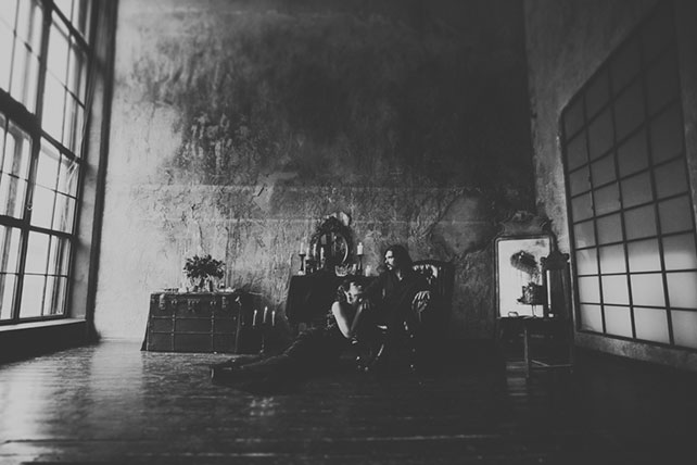 Готичная свадьба, жених и невеста