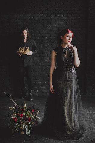 Готичная свадьба, жених и невеста