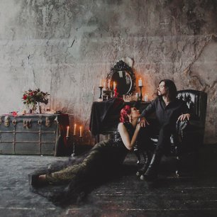 Завораживающая свадьба в стиле готика: Денис и Юлия