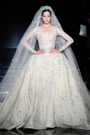 Королевская роскошь Haute Couture: свадебные платья осень-зима 2015 