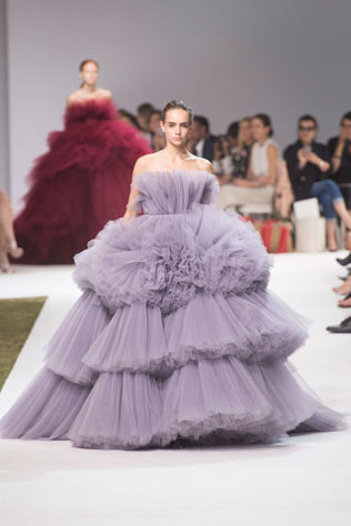 Haute Couture осень-зима 2016: 40 самых красивых платьев для невест 