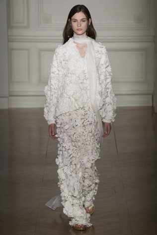 Haute Couture весна-лето 2017: 40 платьев для невест 