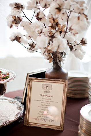 Белый и пушистый хлопок, флористика