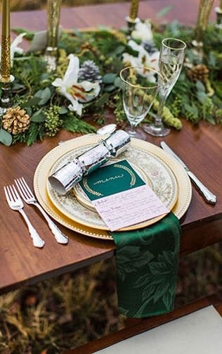 Изумрудная сказка: 50 свадебных фотоидей, сервировка стола