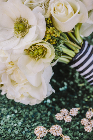 Изумрудная сказка: 50 свадебных фотоидей, букет невесты