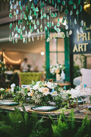 Изумрудная сказка: 50 свадебных фотоидей, флористика 