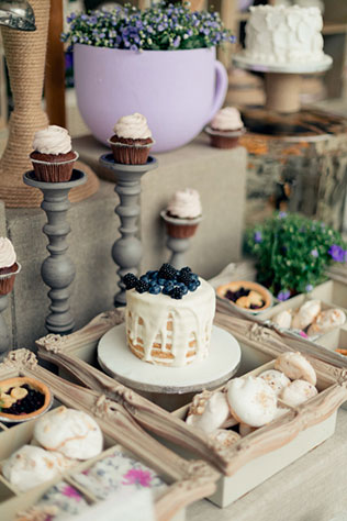 Ягодное настроение для свадьбы, сладкий стол