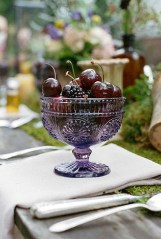 Ягодное настроение для свадьбы, чаша с ягодами