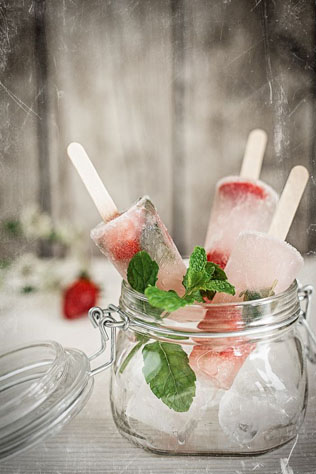 Сладкий лед: 40 идей десертов для жаркой летней свадьбы 