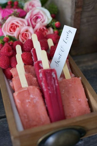 Сладкий лед: 40 идей десертов для жаркой летней свадьбы 