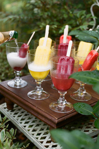 Сладкий лед: 40 идей десертов для жаркой летней свадьбы 