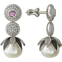 Серьги из белого золота с жемчугом бриллиантами и сапфирами