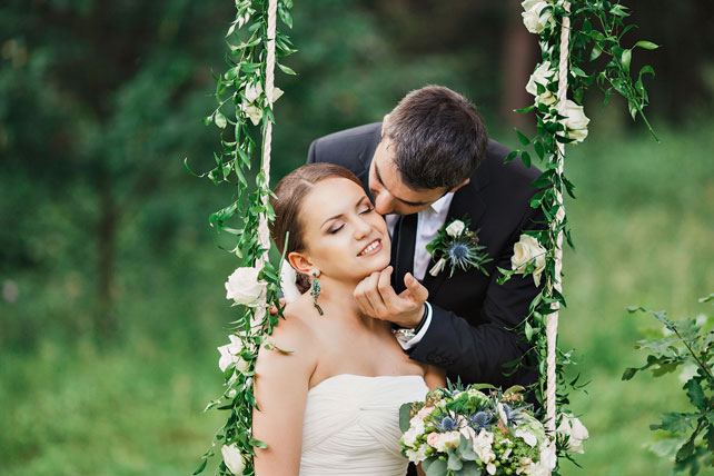 качели на свадьбе