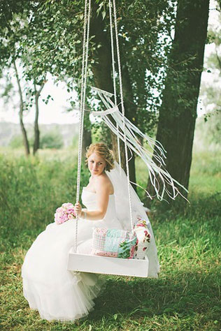 качели на свадьбе