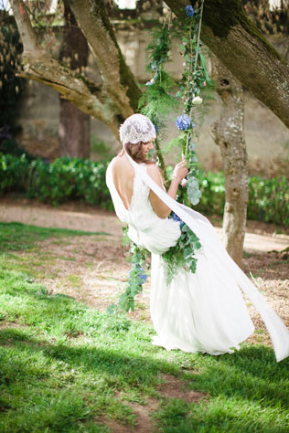 качели на свадьбе