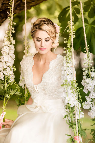 качели на свадьбе