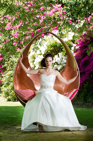 качели на свадьбе