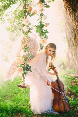 качели на свадьбе