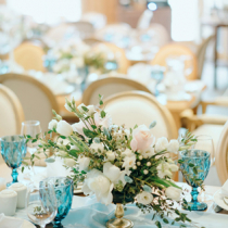 Найти цветы оттенка тиффани сложно, но всегда можно покрасить их в нужный тон!