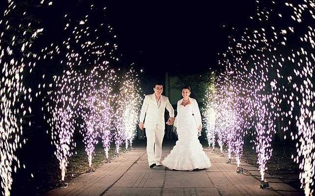 как закончить свадьбу красиво, холодные фейерверки