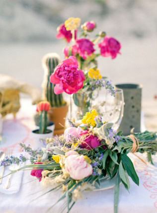 Очарование пустыни: кактусы на летней свадьбе 