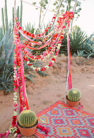 Очарование пустыни: кактусы на летней свадьбе 