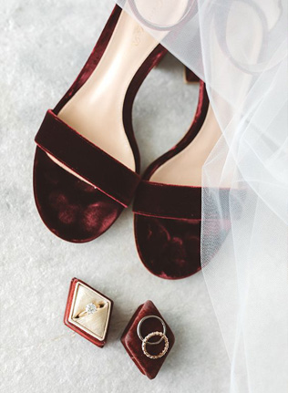 Какую обувь выбирают осенние невесты 