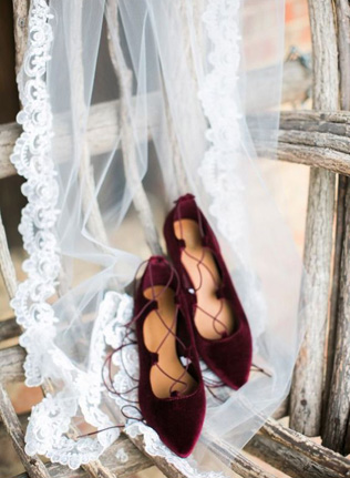 Какую обувь выбирают осенние невесты 