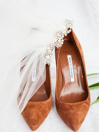 Какую обувь выбирают осенние невесты 