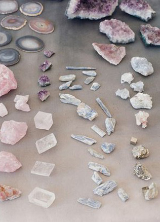 Драгоценные камни и минералы в оформлении свадьбы 