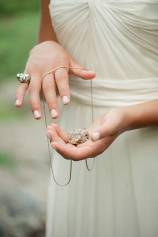 Драгоценные камни и минералы в оформлении свадьбы 