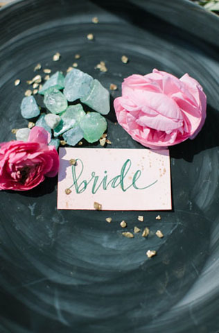 Драгоценные камни и минералы в оформлении свадьбы 